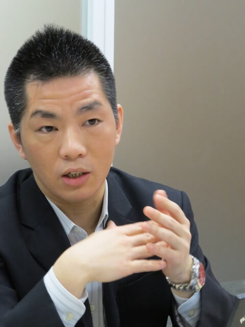 担当者を深夜残業・休日出勤から解放したネットワーク監視 担当者を深夜残業・休日出勤から解放したネットワーク監視